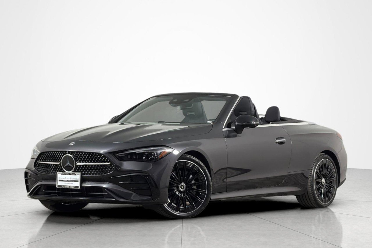 Used 2026 GRAPHITE GREY METALL Mercedes-Benz CLE 300 image 1