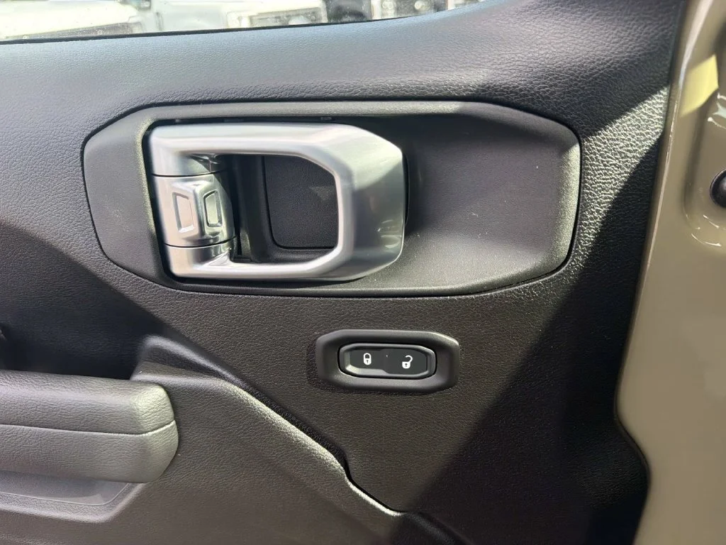 Used 2026 Green Jeep Sport image 15