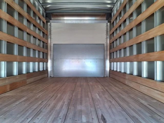 New 2025 Summit White GMC 1WT image 14