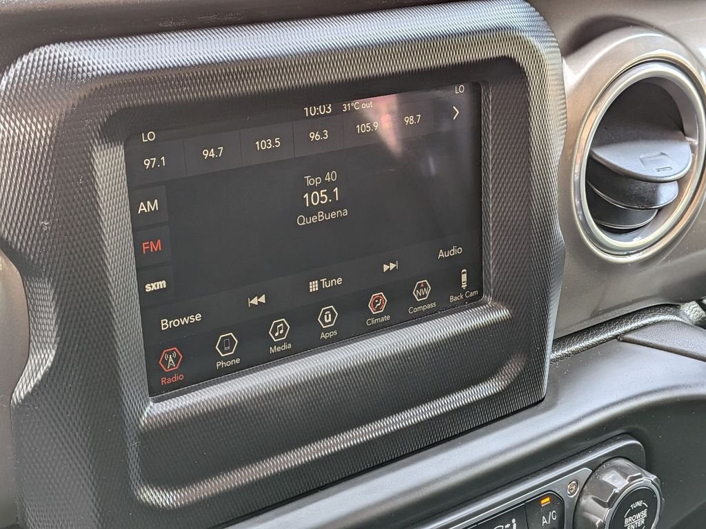 Used 2018 Gray Jeep Unlimited Sahara image 9