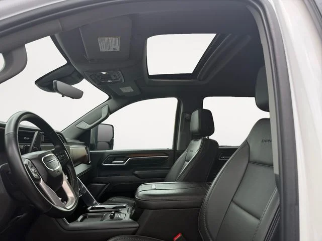 Used 2024 White GMC Denali image 13