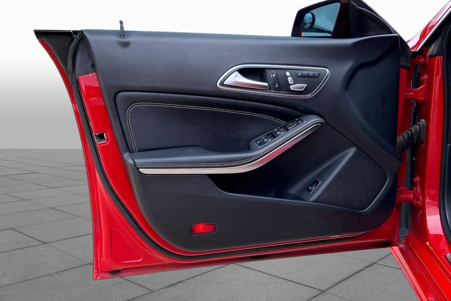 Used 2018 Jupiter Red Mercedes-Benz CLA 250 image 20