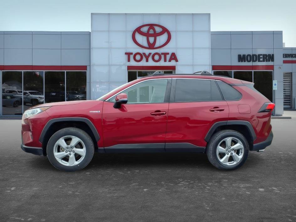 Used 2021 Ruby Flare Pearl Toyota Hybrid XLE Premium image 2