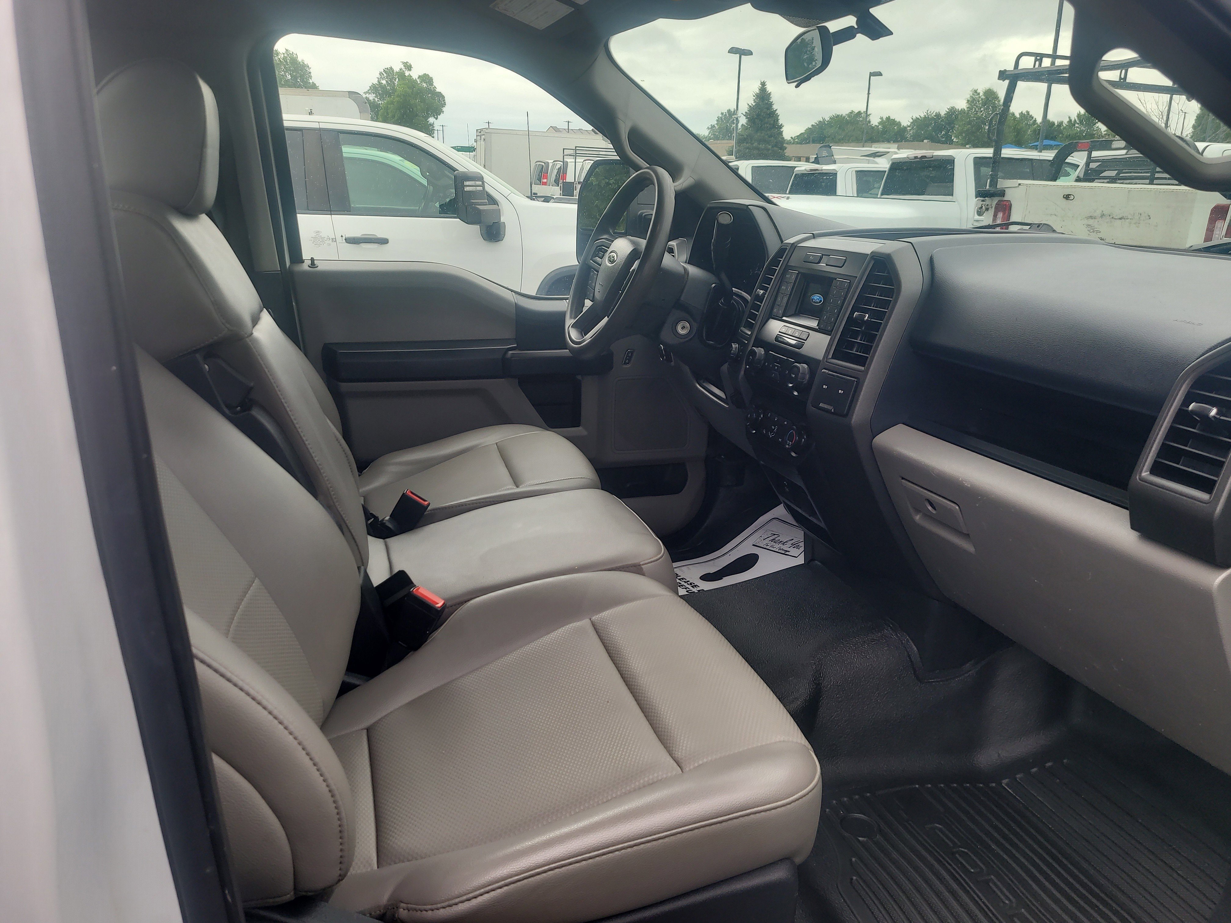 Used 2022 Oxford White Ford XL image 16