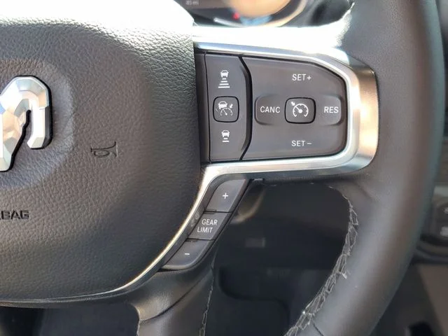 2025 RAM 3500 Laramie - Photo 22
