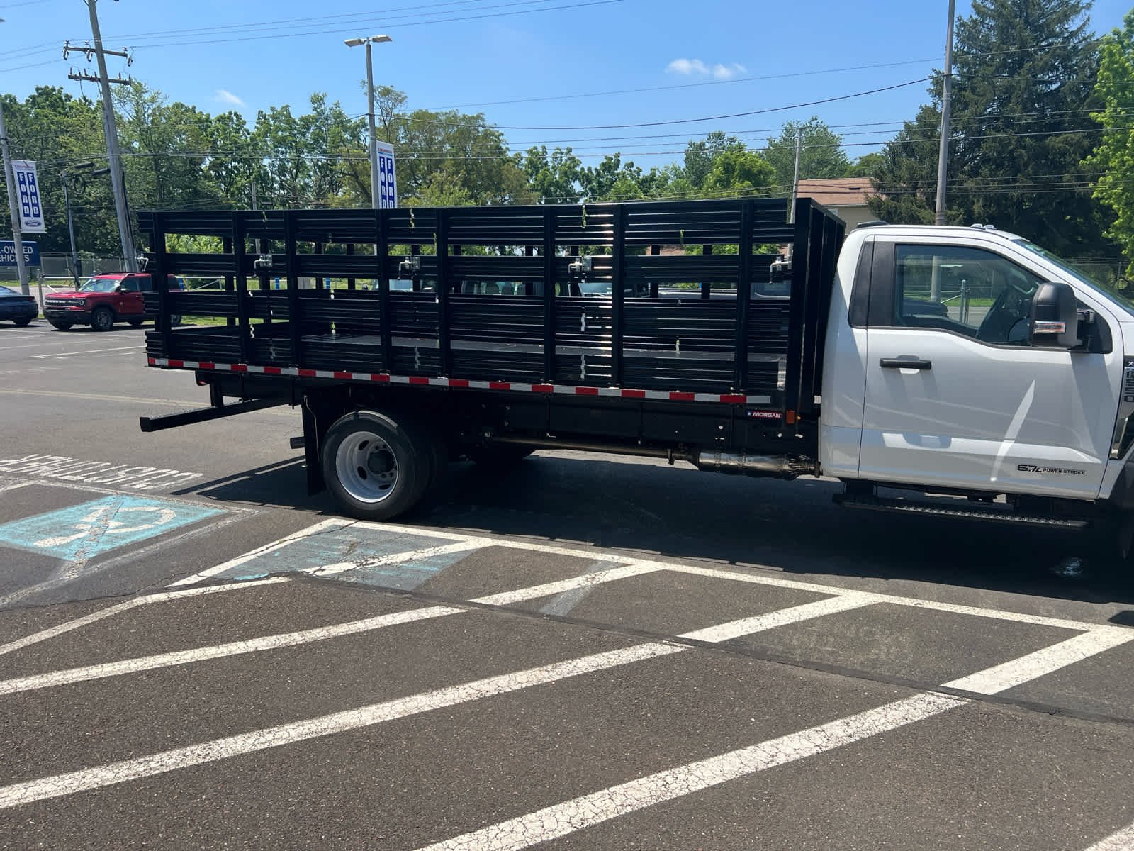 New 2024 Oxford White Ford XL image 4