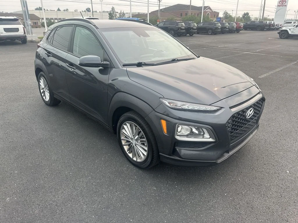 Used 2020 Gray Hyundai SEL image 2
