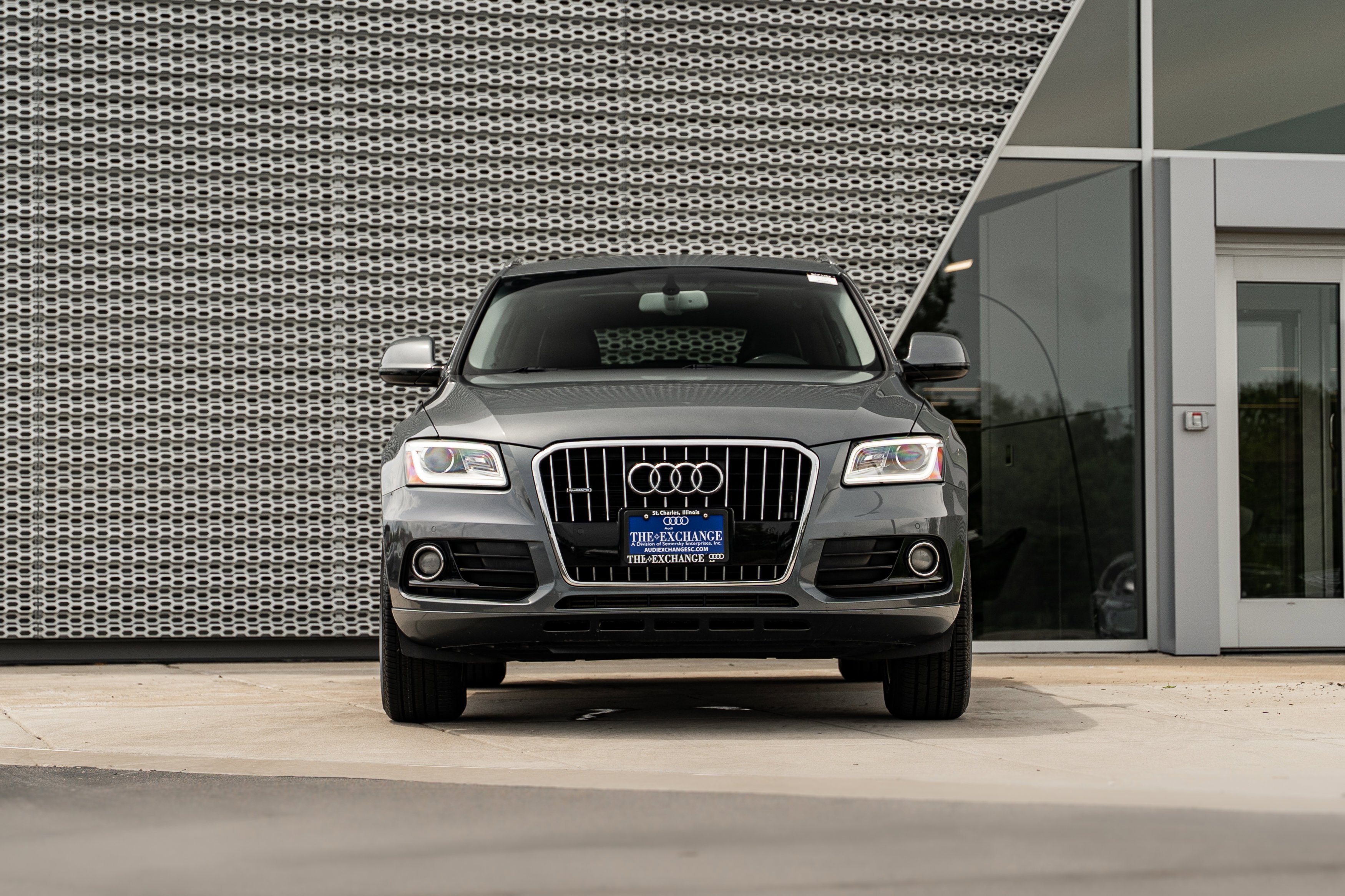 Used 2016 Monsoon Gray Metallic Audi Premium Plus image 32