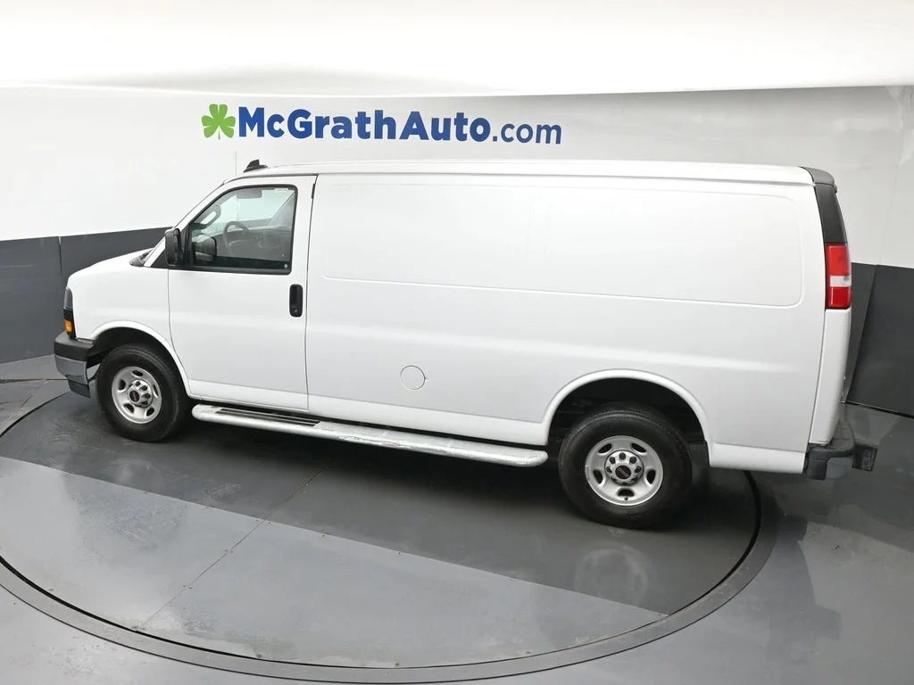 Used 2024 White GMC Work Van image 22