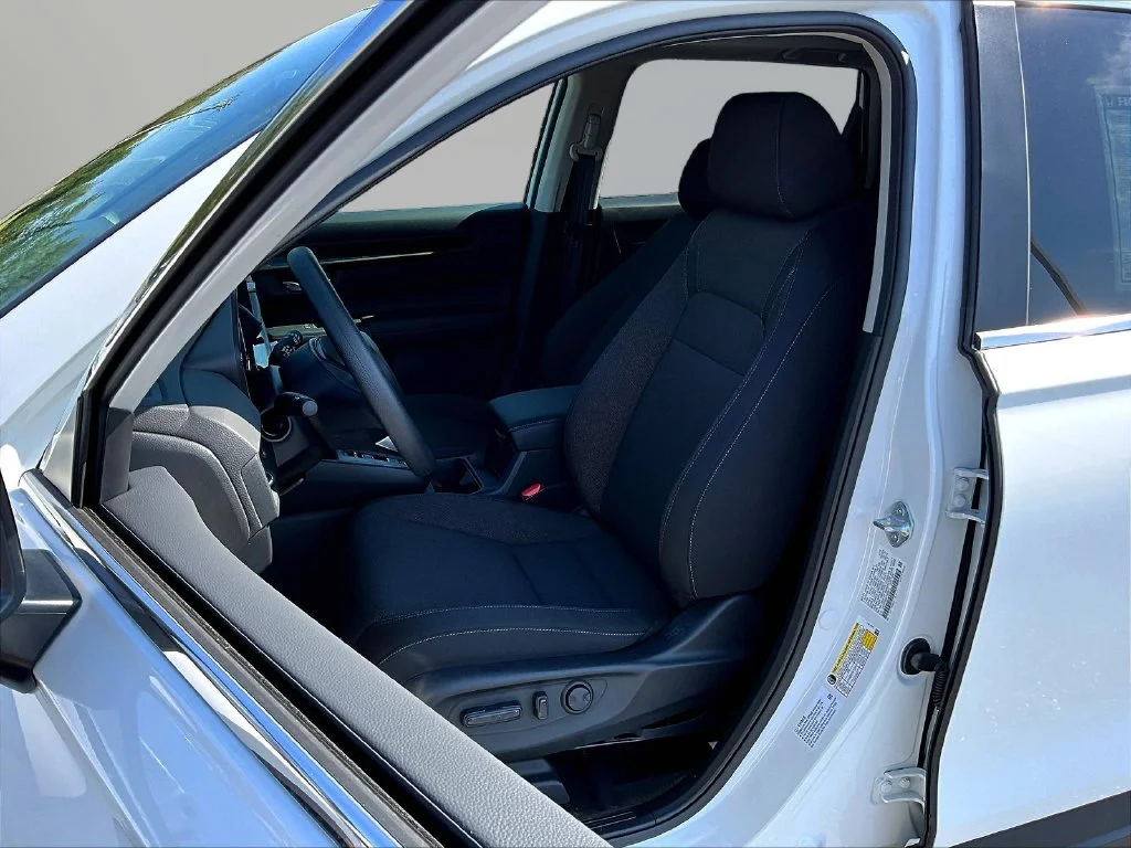 New 2026 Platinum White Pearl Honda AWD EX image 22