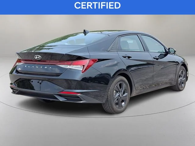 Used 2023 Black Hyundai SEL image 11