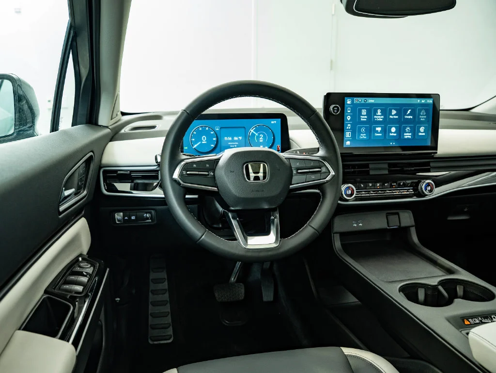 Used 2026 Gray Pearl Honda Touring image 33