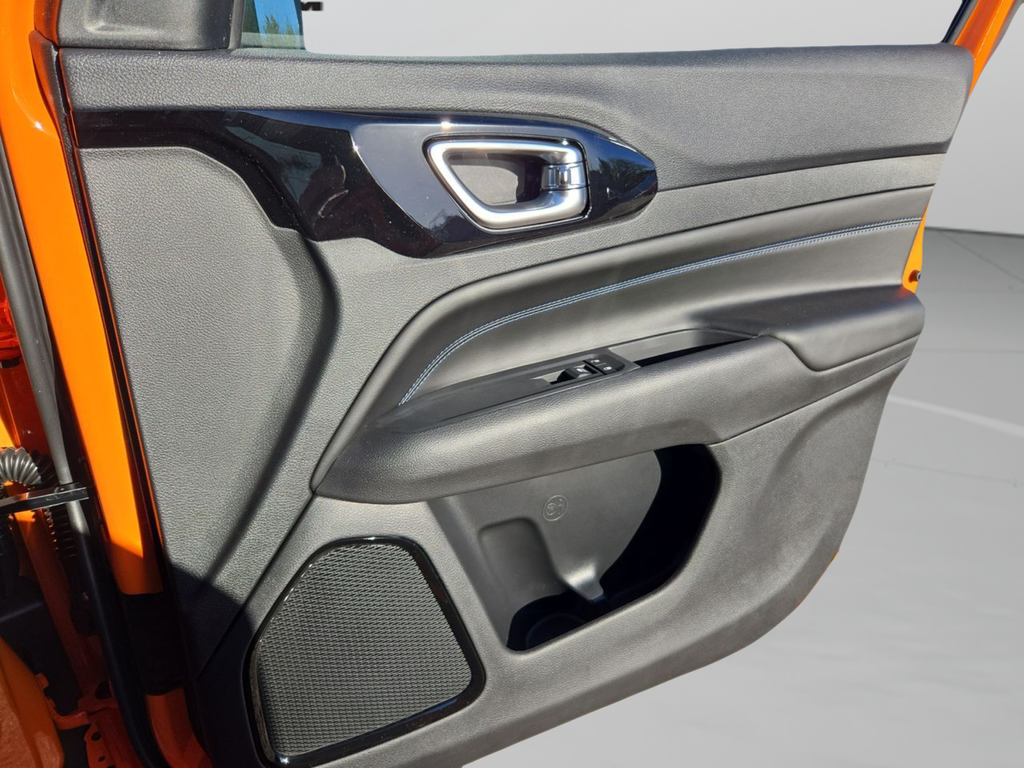 New 2026 Joose Exterior Paint Jeep Latitude image 39