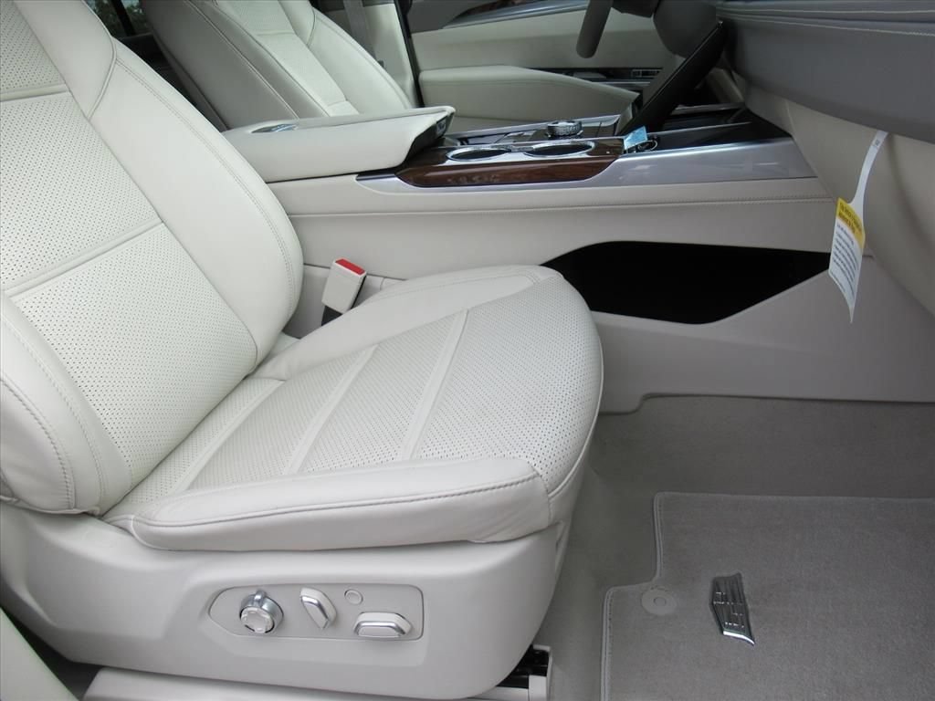 2026 Cadillac Escalade Platinum Sport - Photo 11