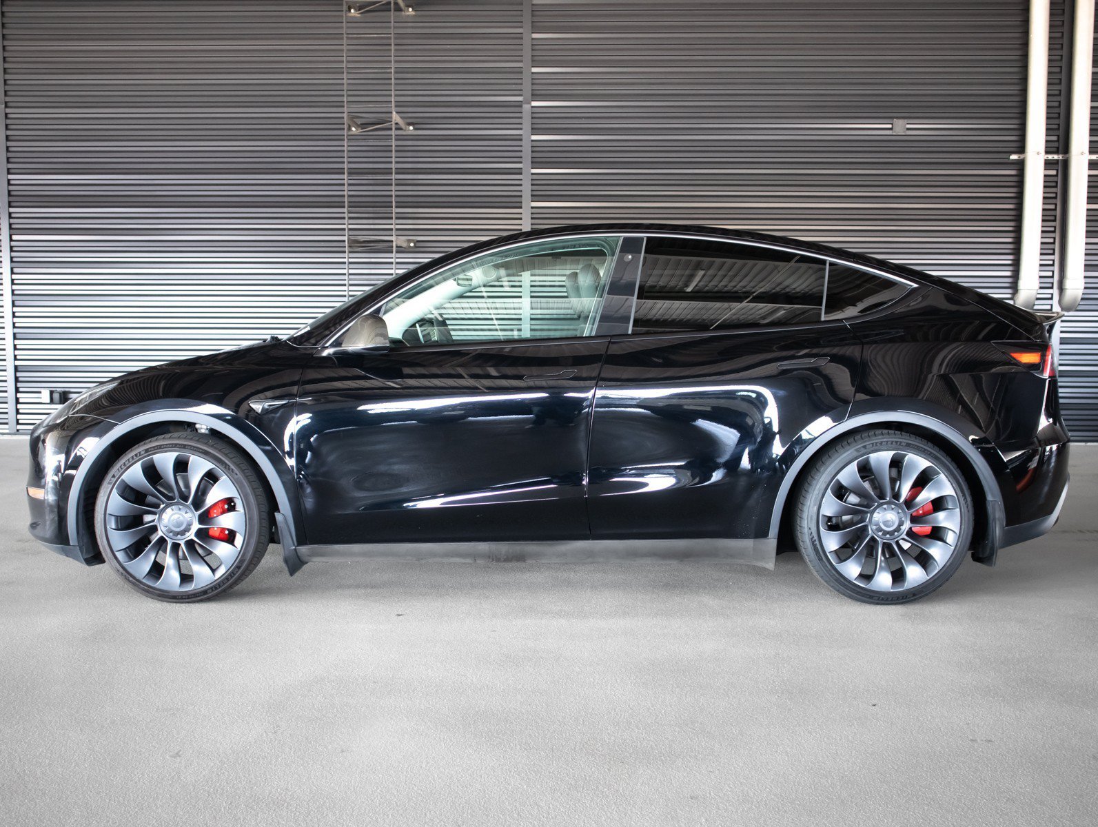 Used 2023 White Tesla Performance image 12