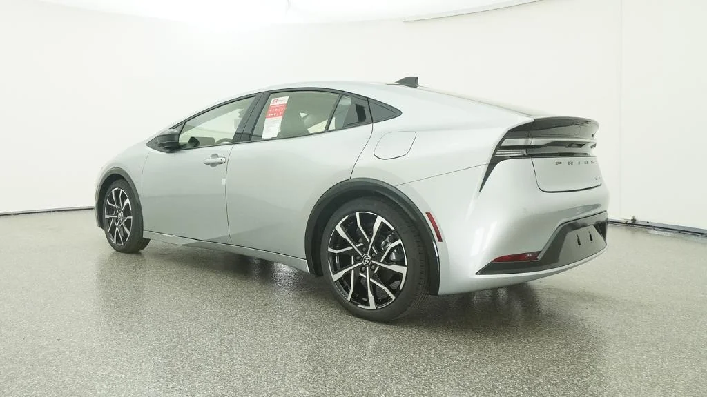 New 2026 Cutting Edge Toyota XSE image 17
