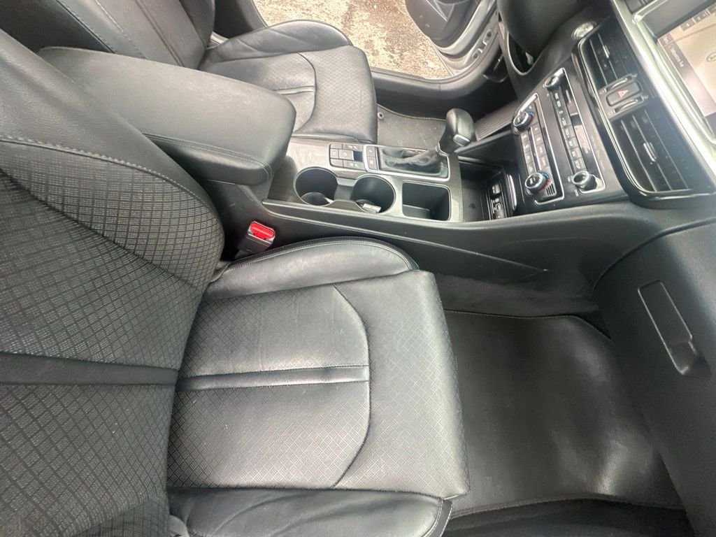Used 2020 Silver Kia EX Premium image 37