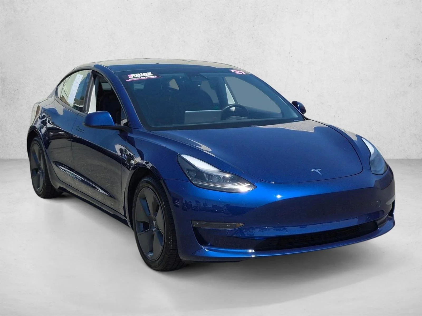Used 2021 Blue Tesla Standard Range Plus image 3