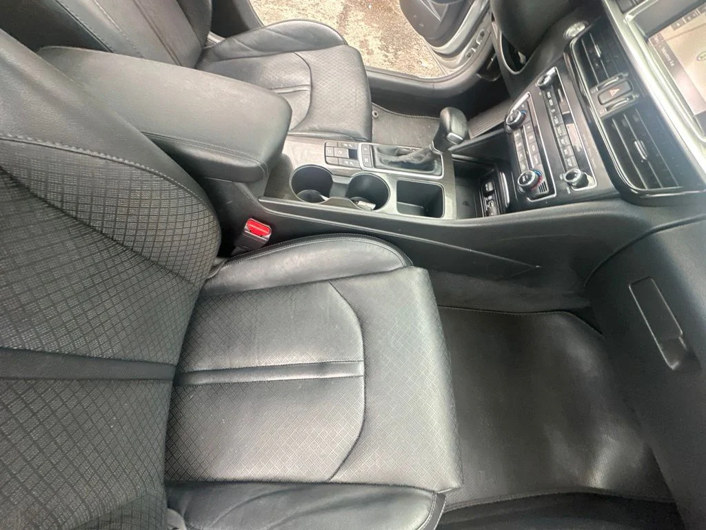 Used 2020 Silver Kia EX Premium image 37