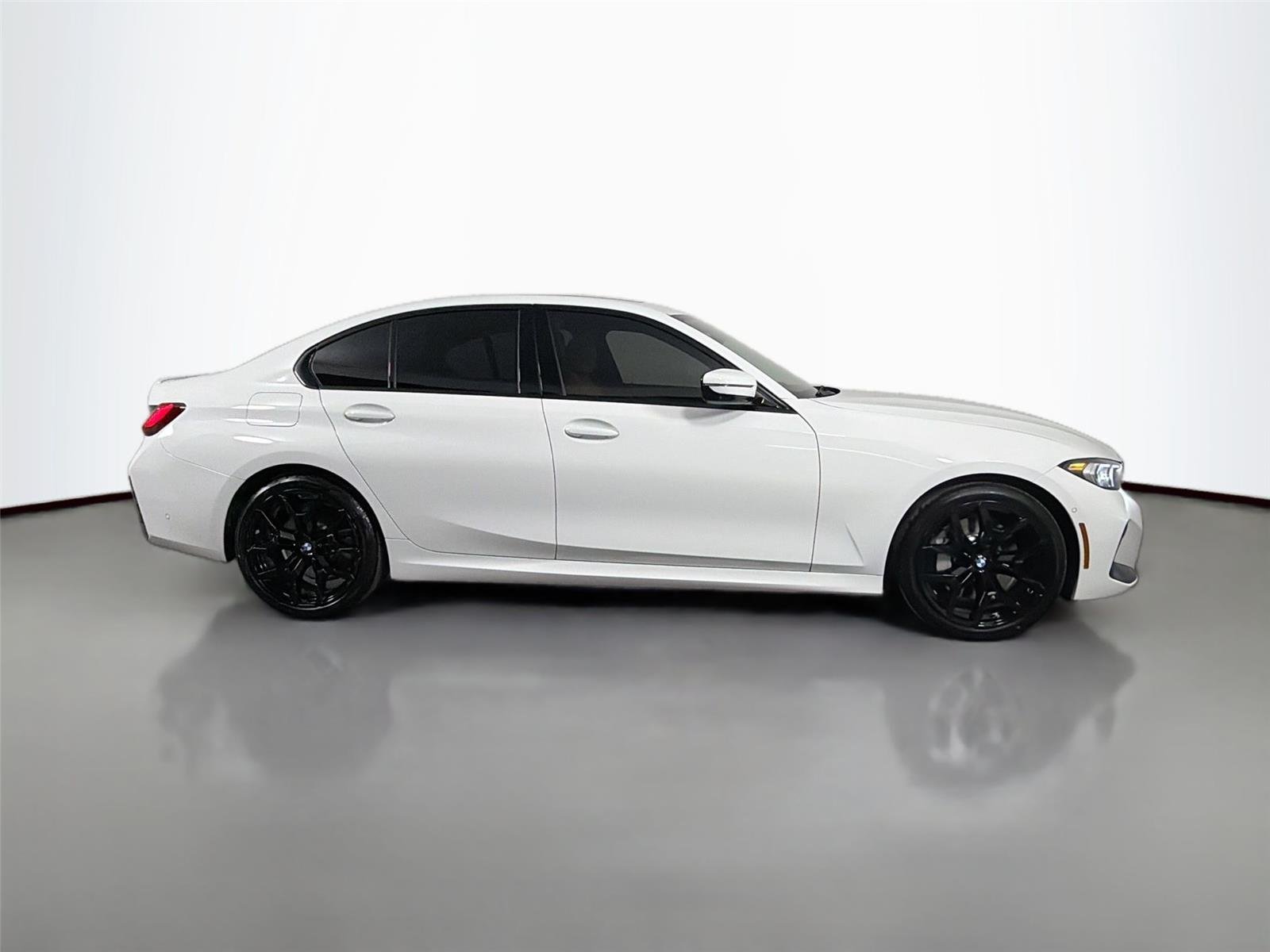 New 2026 Alpine White BMW 330i image 7