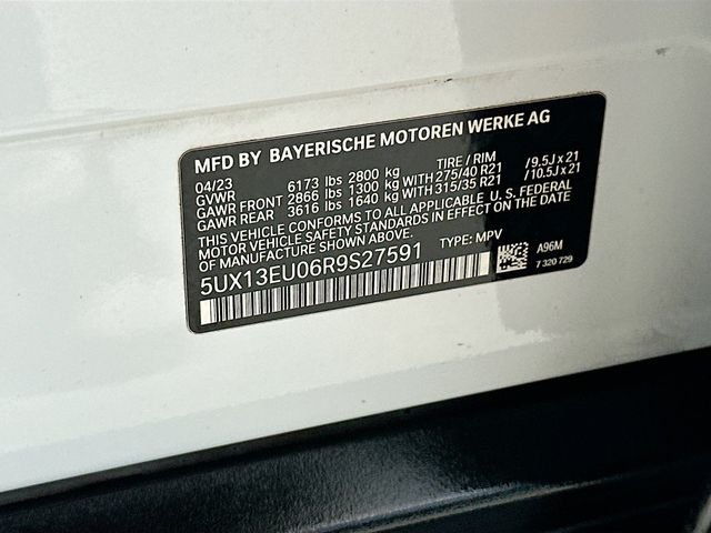 Used 2024 White BMW sDrive40i image 35