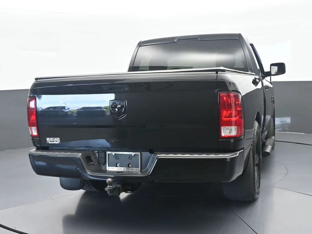 Used 2018 Brilliant Black Crystal Pearlcoat Ram Express image 4