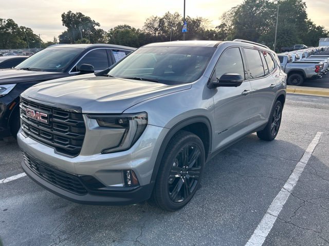 Used 2025 Silver GMC Elevation image 1