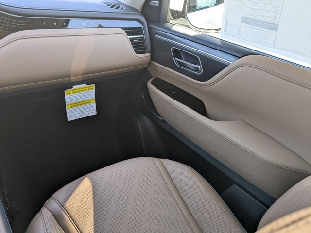 New 2026 RADIANT WHITE INFINITI Luxe 4WD image 16