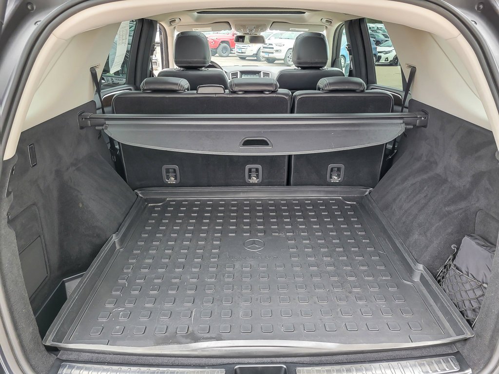 Used 2014  Mercedes-Benz ML 350 BlueTEC® image 21