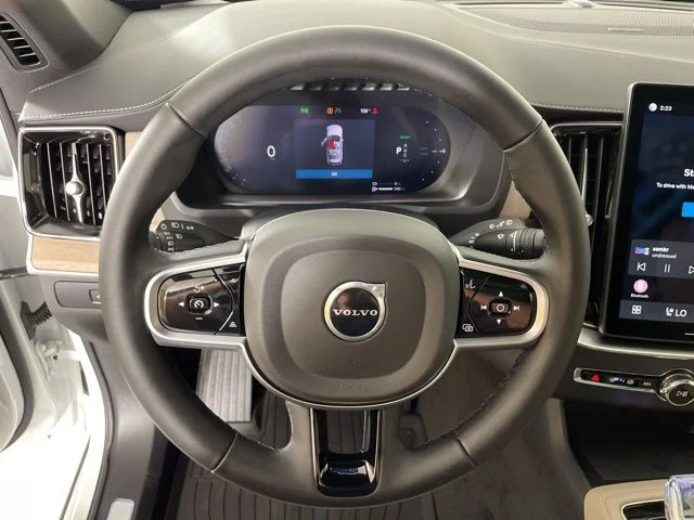 2026 Volvo XC90 Plus - Photo 21