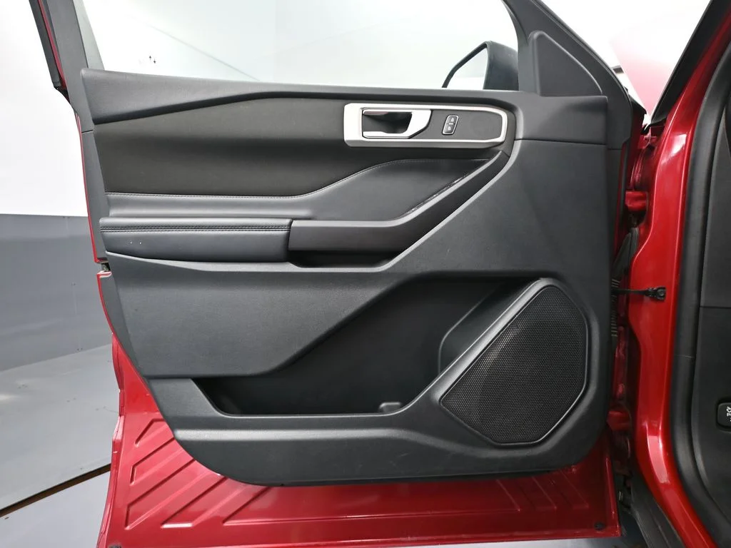 2020 Ford Explorer XLT - Photo 19