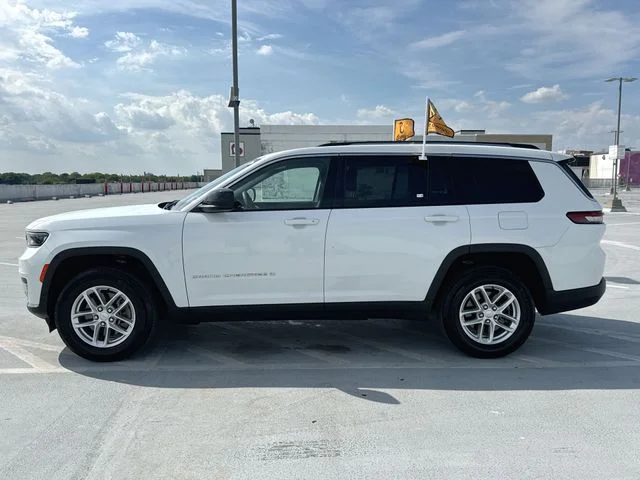 Certified Used 2023 White Jeep Laredo image 5