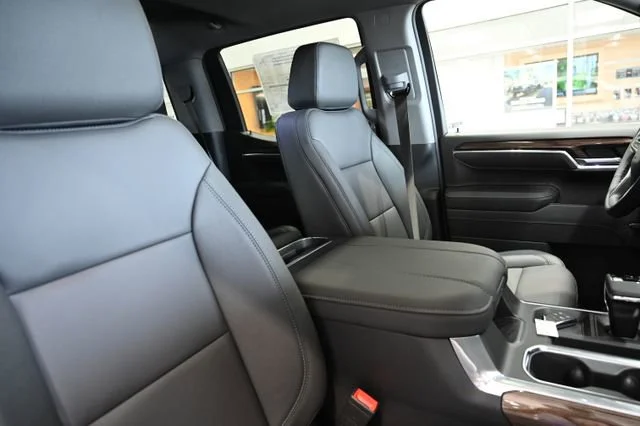 2026 Chevrolet Silverado 1500 LT Trail Boss - Photo 9