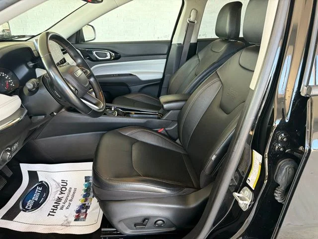 Used 2022 Black Jeep Limited image 14