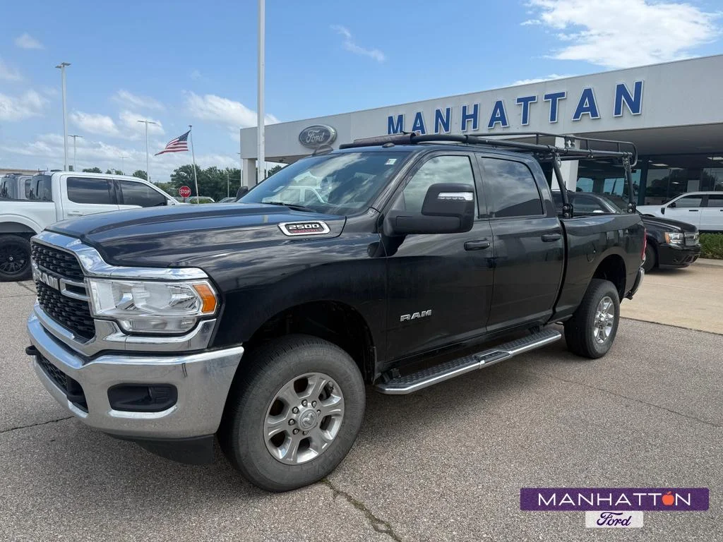 Used 2024  Ram Big Horn image 1