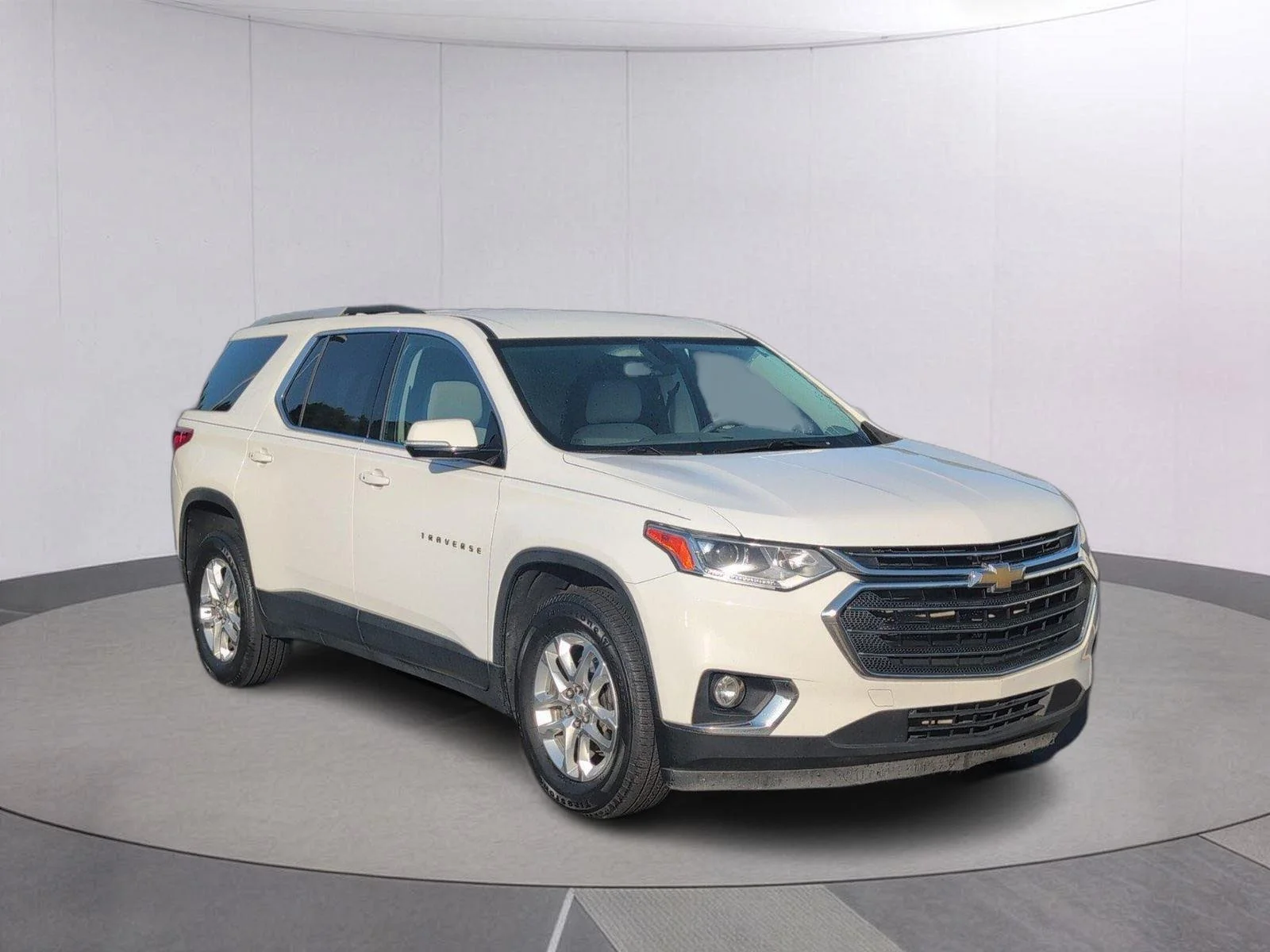 Used 2018 SUMMIT WHITE Chevrolet LT Cloth image 9