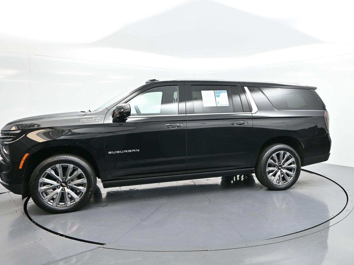 Used 2025 Black Chevrolet High Country image 4