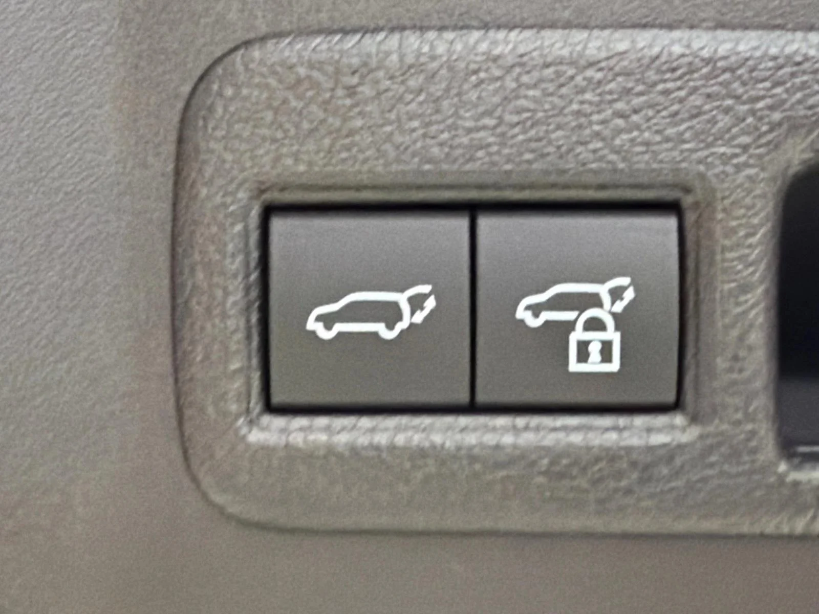 Used 2026 White Toyota XLE image 19