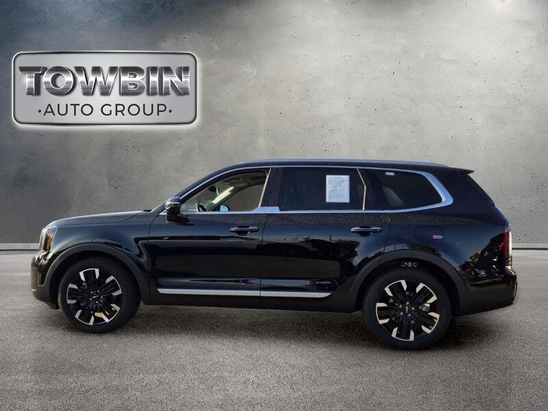 Used 2025 Ebony Black KIA SX FWD image 7