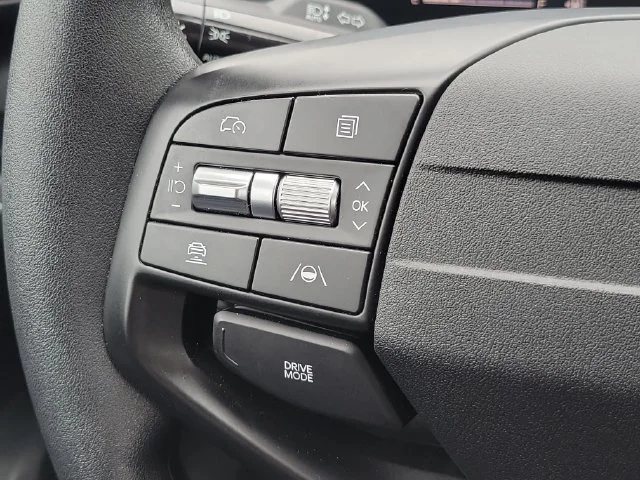 Used 2025 Black Kia LXS image 23