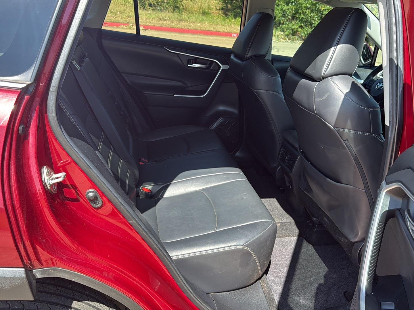 Used 2020 Ruby Flare Pearl Toyota XLE Premium image 28