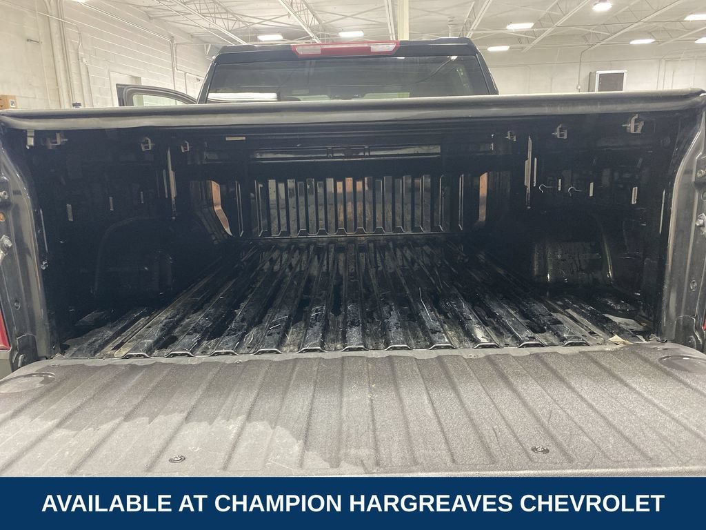 Used 2022 Black Chevrolet LT image 34