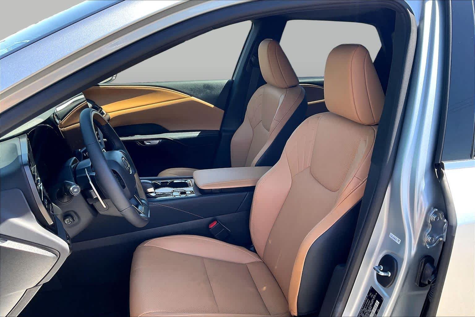 Used 2026 Iridium Lexus Premium image 8
