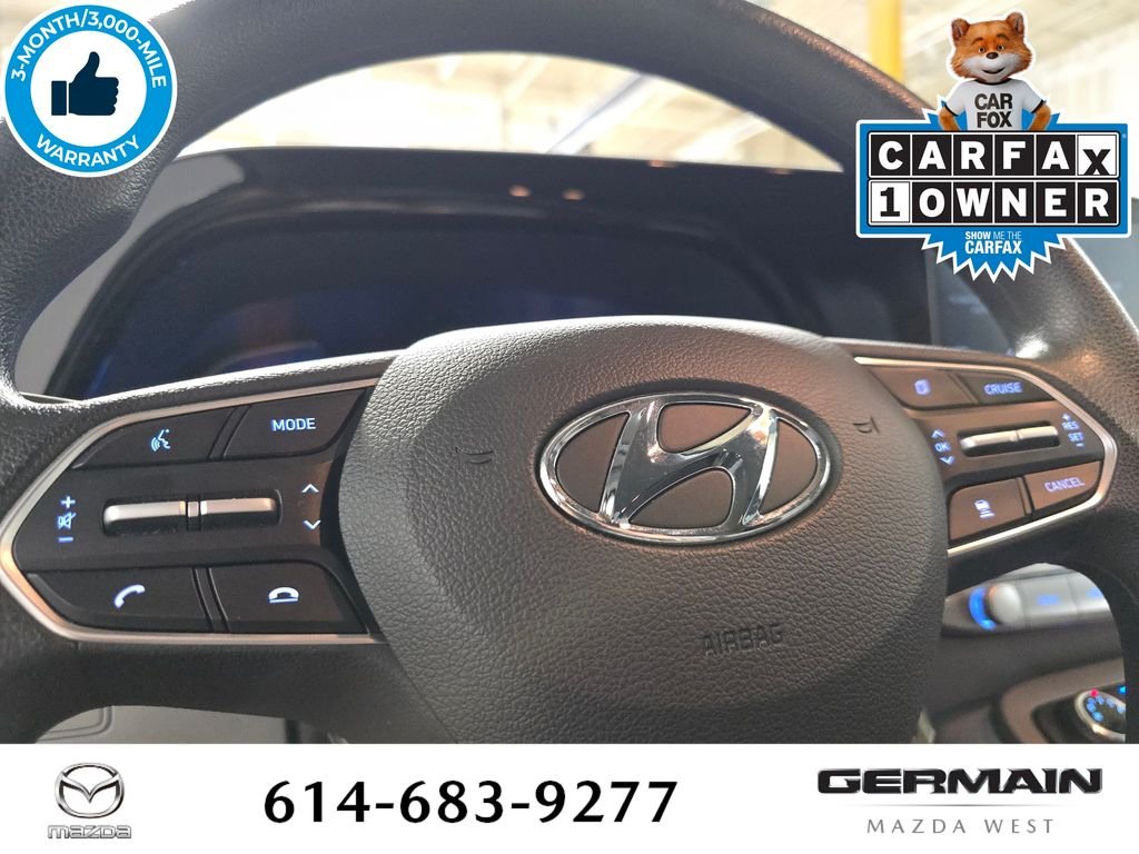Used 2021 Black Hyundai SE image 22