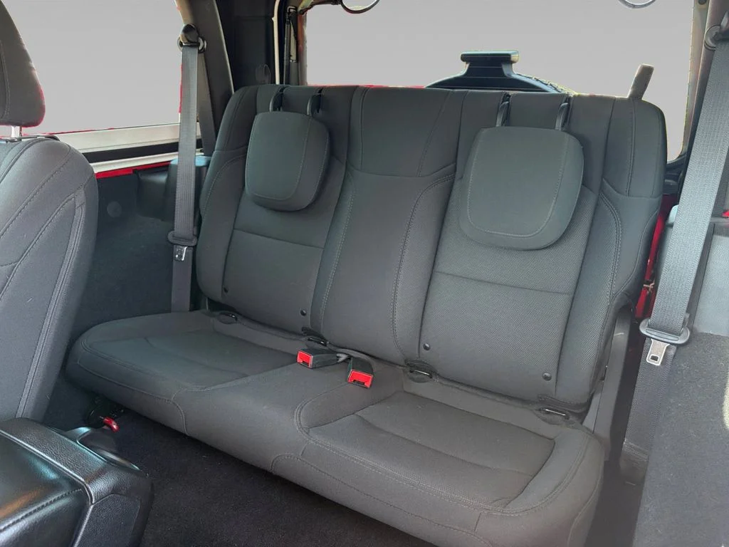 Used 2019 Red Jeep Sport S image 14