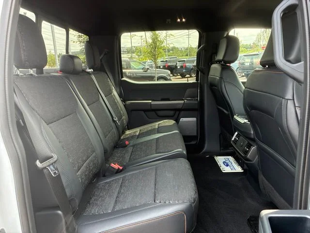 New 2026 Oxford White Ford Tremor® image 31