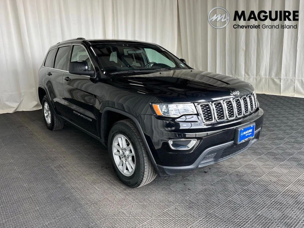 Used 2020 Black Jeep Laredo E image 28