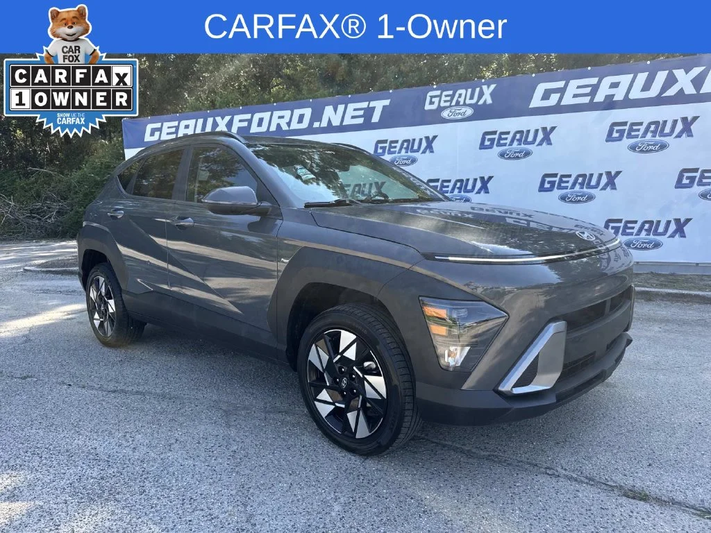 Used 2025 Gray Hyundai SEL image 2