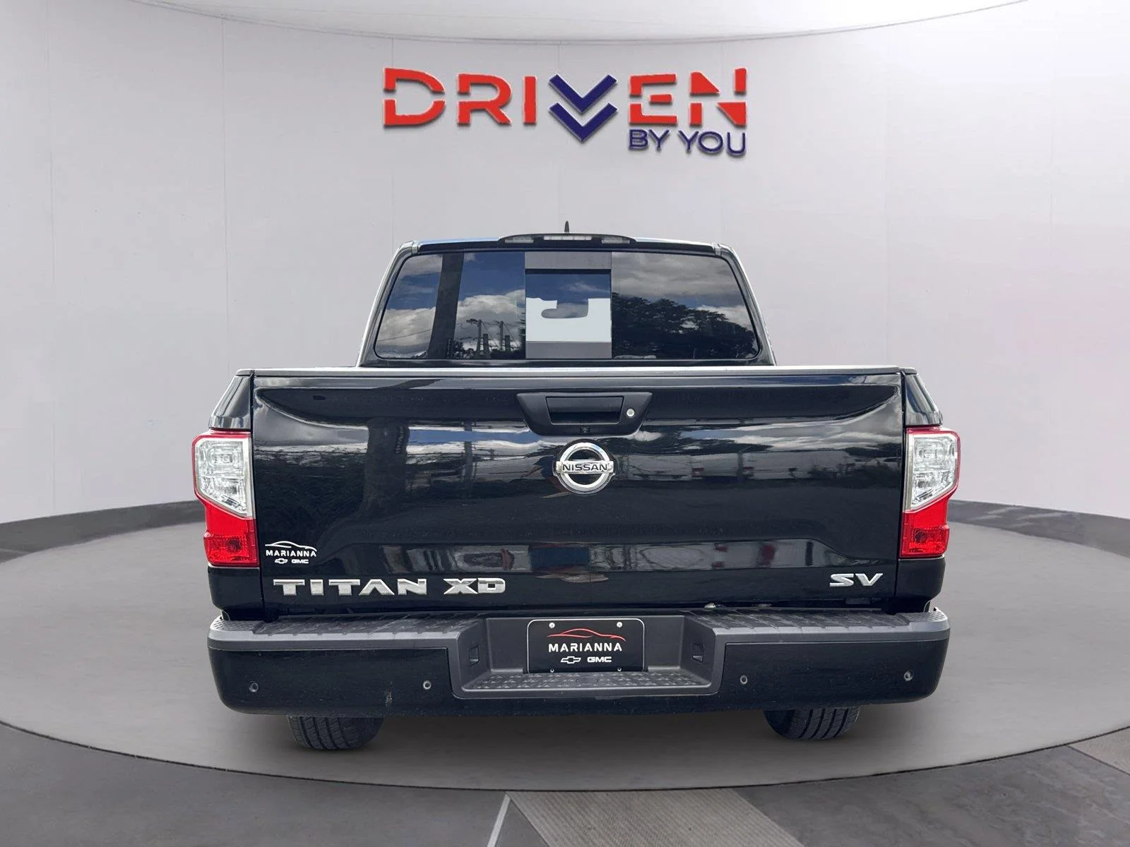 Used 2022 Super Black Nissan SV image 4