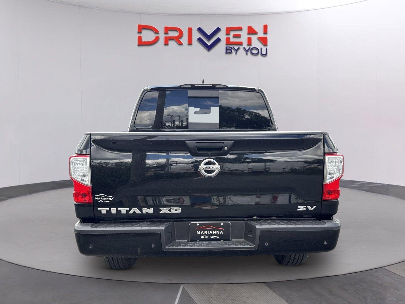Used 2022 Super Black Nissan SV image 4